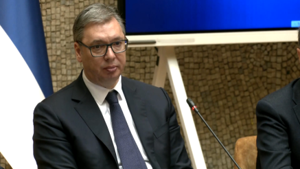 Vučić: Ili radite ili smena ministara