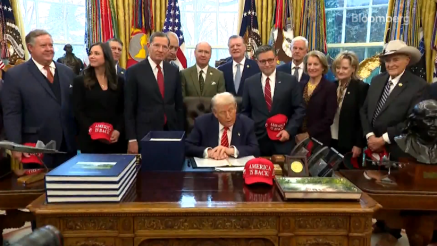 Trump podpiše proračunski paket