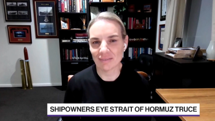 V Perzijskem zalivu ujetih kar 800 ladij