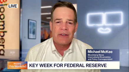 Fed ohranja obrestne mere v razponu od 3,5 % do 3,75 %