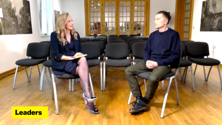 Dr Nebojša Tabački: Ekonomija scenografskog spektakla - od Bridgertona do Gladijatora