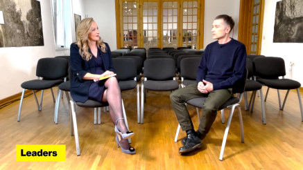Dr Nebojša Tabački: Ekonomija scenografskog spektakla - od Bridgertona do Gladijatora