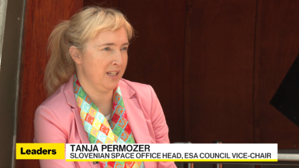 Tanja Permozer o vesolju, poslu in globalni tekmi, ki jo sooblikuje