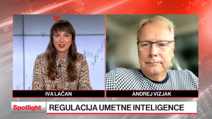 Upočasnitev razvija UI in prepočasna regulacija